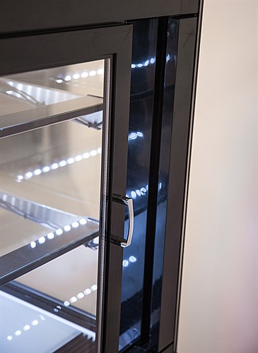 Skjutdörrar bak på RC270Z